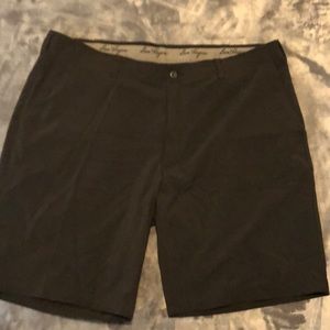 Ben Hogan black golf shorts size 40 Like new.